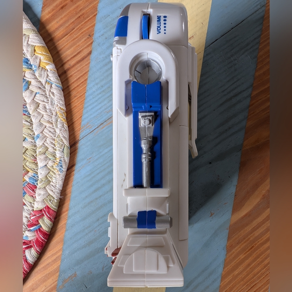 Vintage 1997 Star Wars R2-D2 Cassette Player - Tiger Electronics - WORKING - Picture 5 of 5